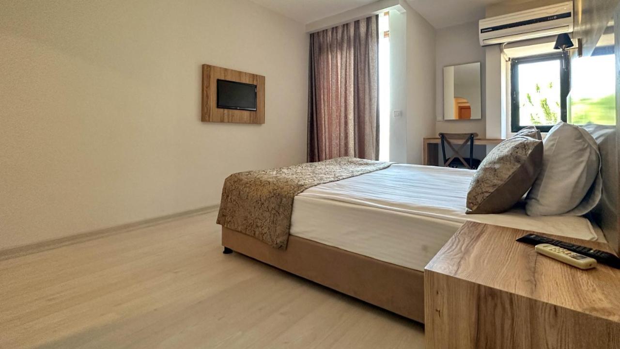 Ephesus Hitit Hotel Restaurant Селчук Екстериор снимка
